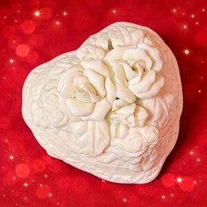 Albert Price Bisque Porcelain Rose Trinket Box • Heart Jewelry Keepsake